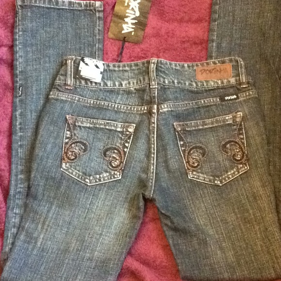 Dorinha juniors 5 pocket, 2 button jeans. - Picture 2 of 4